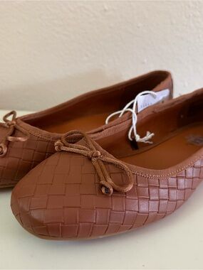 Serra NWT Women’s Woven Ballet Flats in Brown